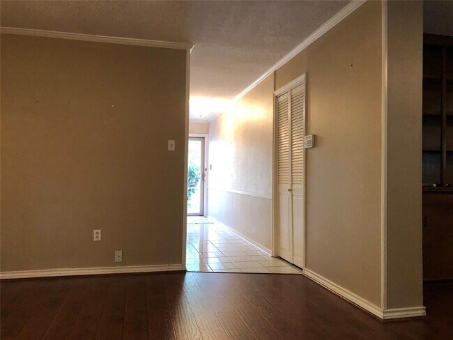 Foto del edificio - 11302 Sagewood Dr