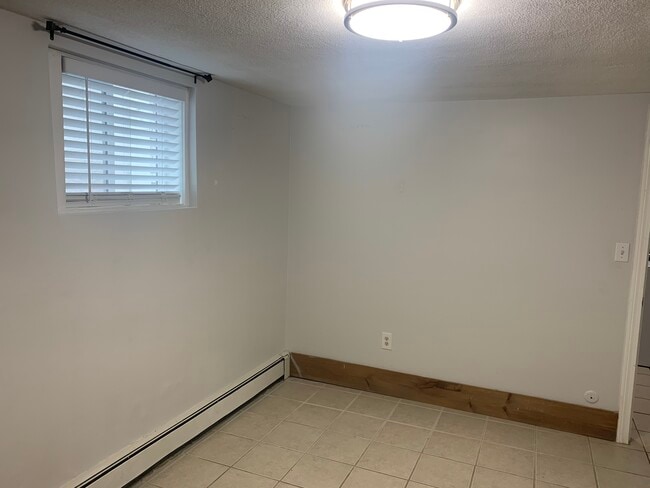 Bedroom - 36 Summer St