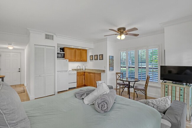 Building Photo - 11863 Wimbledon Cir