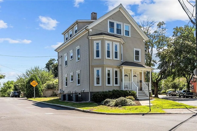 Building Photo - 311 Highland Ave