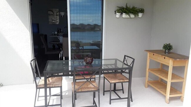 Foto del edificio - 15535 Willow Arbor Cir