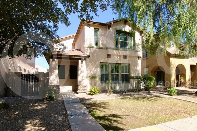 Building Photo - 3328 E Orchid Ln