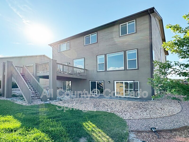 Building Photo - 6035 Wolf Village Dr