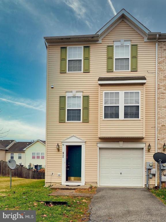 Building Photo - 82 Eldon Dr