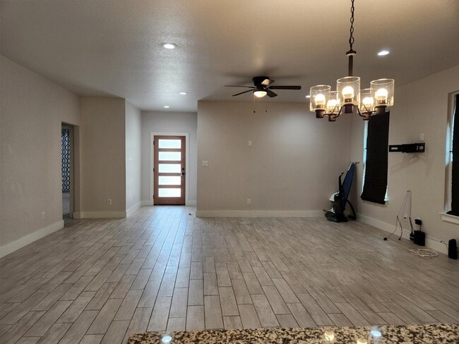 Building Photo - 415 Meeker Rd