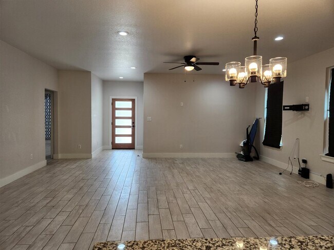 Foto del edificio - 415 Meeker Rd