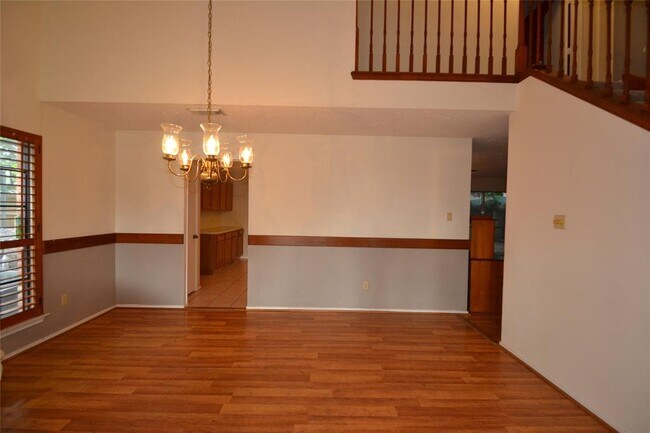 Building Photo - 12426 Grove Meadow Dr