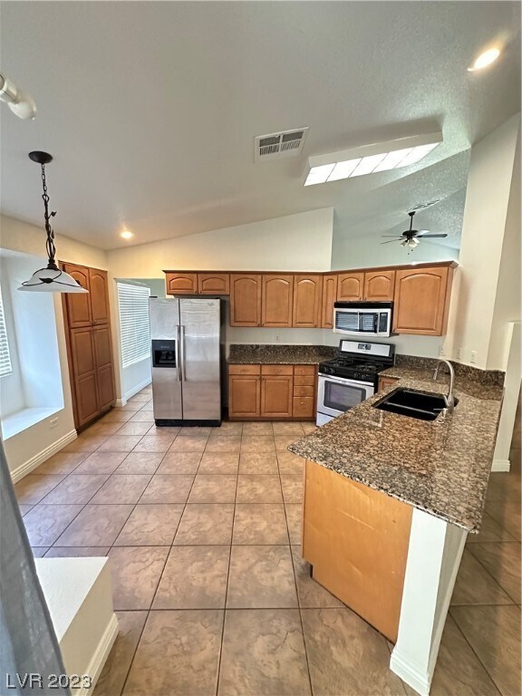 Building Photo - 2097 Angel Falls Dr