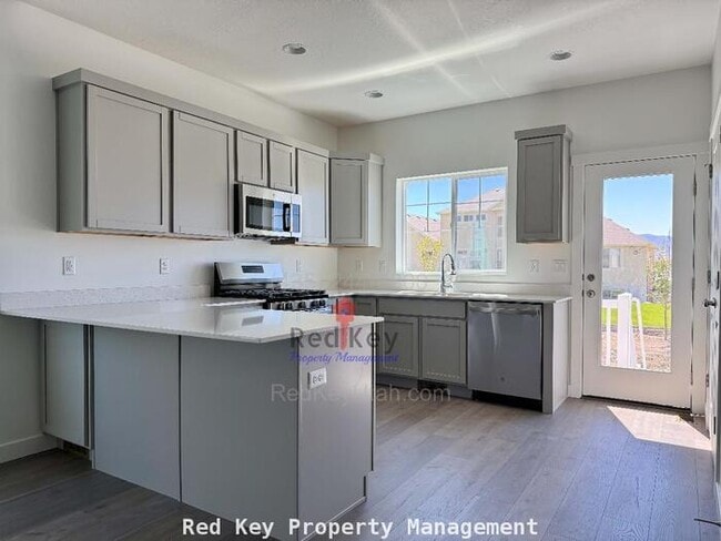 Building Photo - 1115 Sparrow Way, Stansbury Park