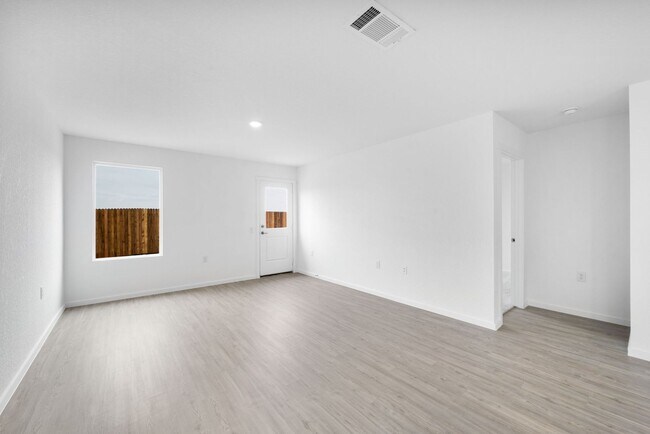 Foto del edificio - 1034 Snedeker Dr