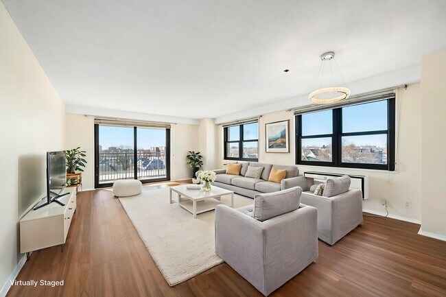 Foto del edificio - 7855 JFK Blvd E