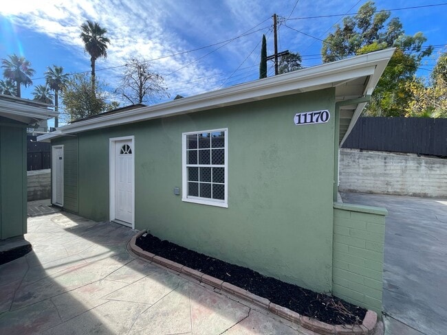 Photo - Richmont Rd - 11170-11174 Apartment