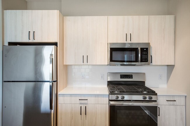 Foto del edificio - Two Bedroom Luxury Apartment (Elevator Bui...