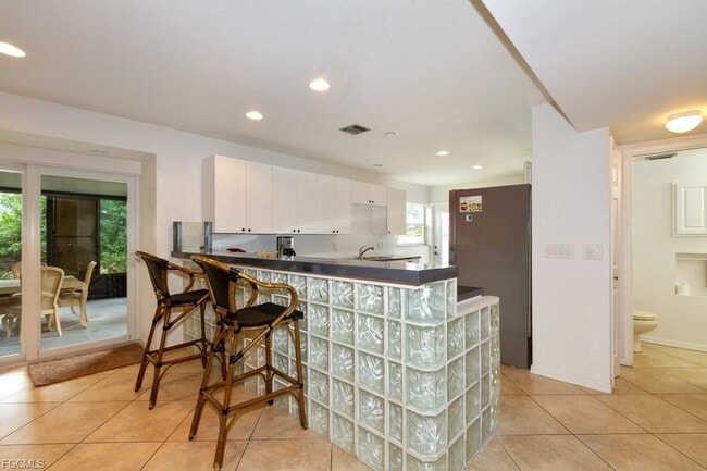 Foto del edificio - 532 111th Ave N