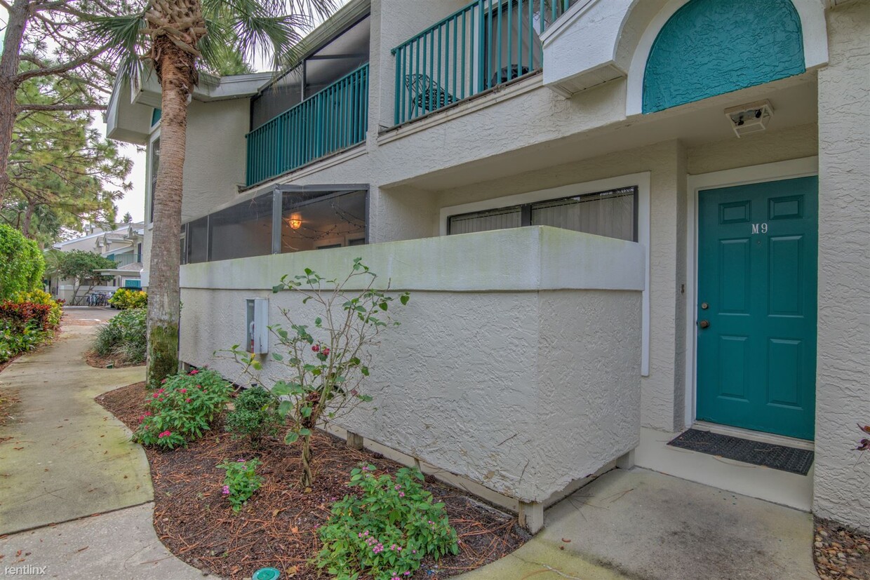 Foto principal - 1 br, 1 bath Condo - 81 Emerald Woods Drive