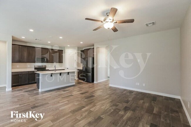 Building Photo - 44169 W Palo Aliso Way