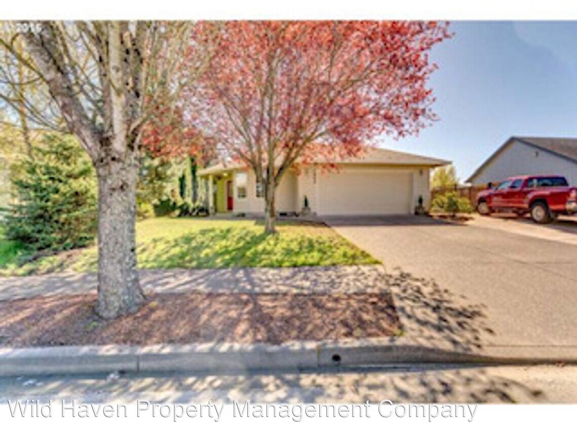 Foto principal - 3 br, 2 bath House - 1966 SW Fellows St