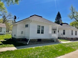 Foto principal - 716a E Main St