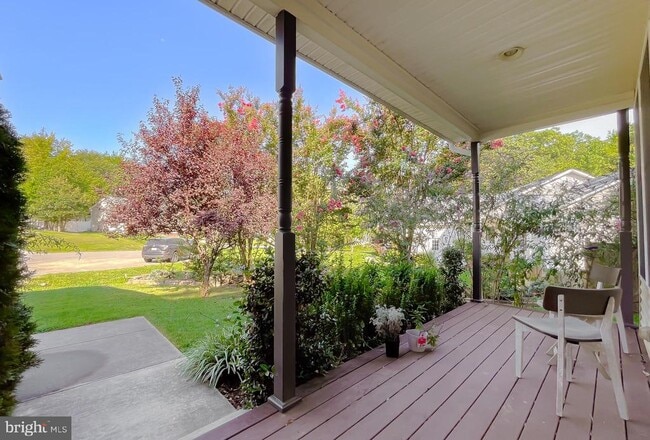 Building Photo - 46230 Sylvan Ct