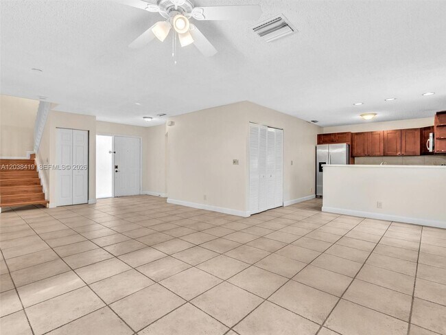 Foto del edificio - 10731 NW 16th Ct