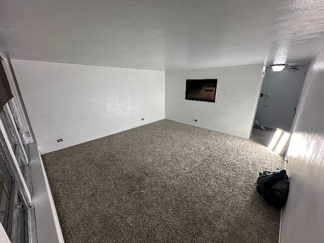 Photo - 1450 E 55th Pl Apartment