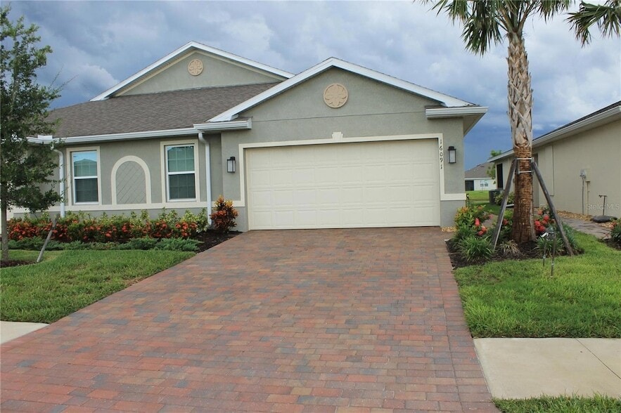 Foto principal - 16091 Bandermill Dr