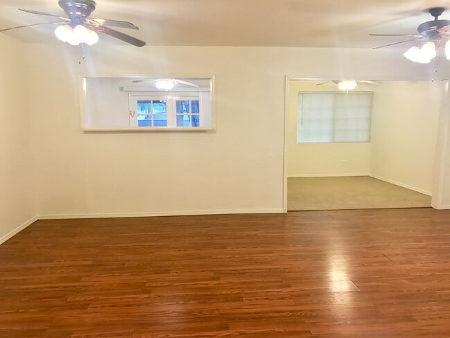 Building Photo - 4 BED 3 BATH BEAUTIFUL HOME!!!