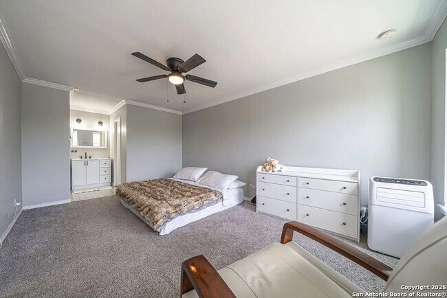 Foto del edificio - 4515 Golf View Dr