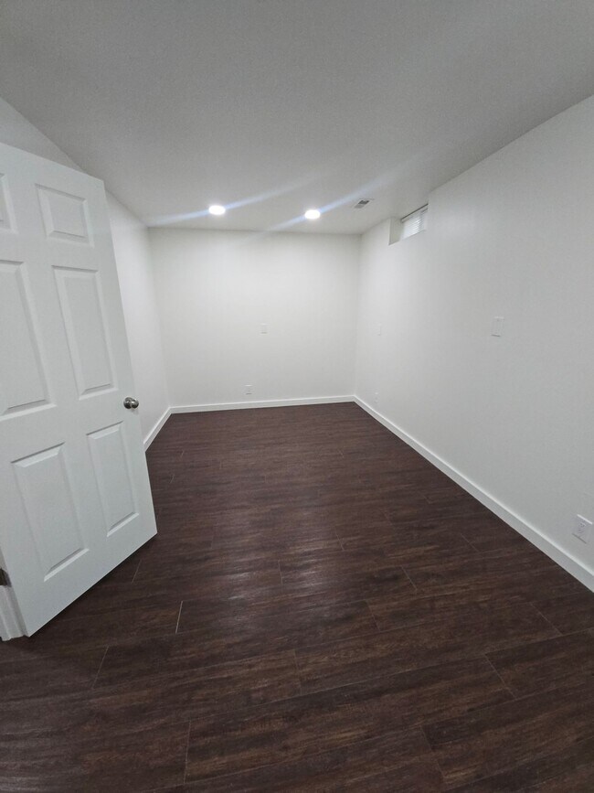 Foto del edificio - 1 bedroom with office and full bathroom