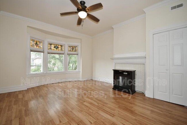 Building Photo - 5539 Baywood St
