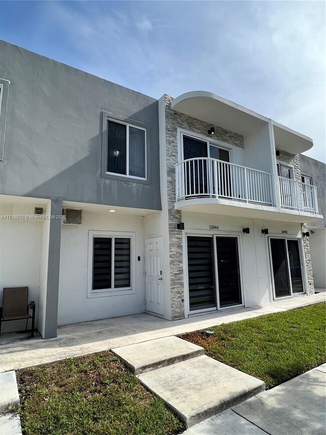Foto del edificio - 13944 SW 259th Way