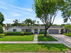 Building Photo - 8820 SW 85th Terrace