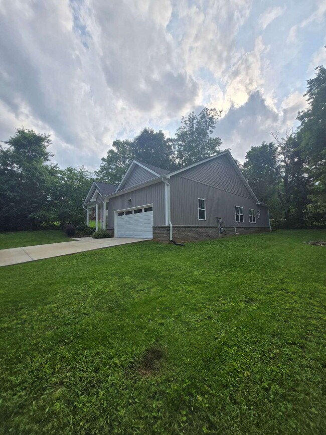 Foto del edificio - Charming 3-Bedroom Retreat Near Hamilton Place