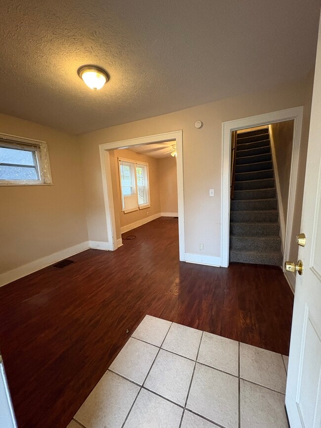 Building Photo - 1423 Marcy St