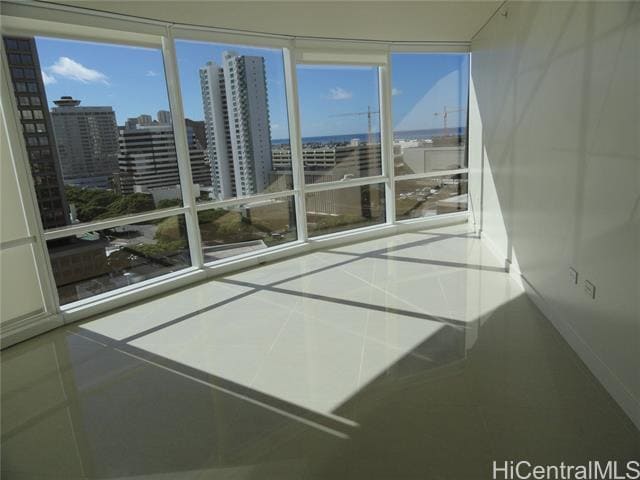 Building Photo - 1288 Kapiolani Blvd