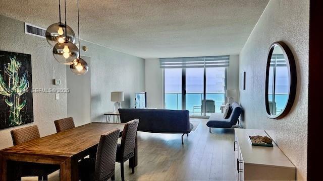 Building Photo - 3901 S Ocean Dr