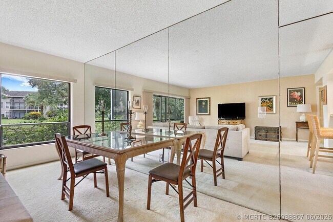 Building Photo - 11863 Wimbledon Cir