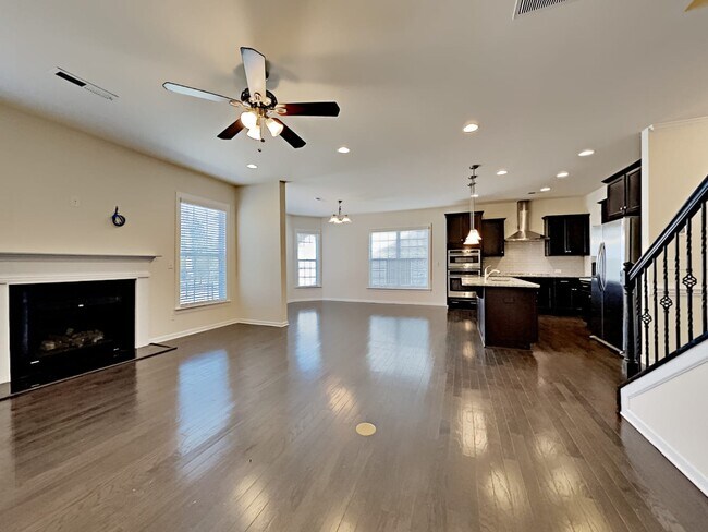 Building Photo - 10672 Sky Chase Ave NW