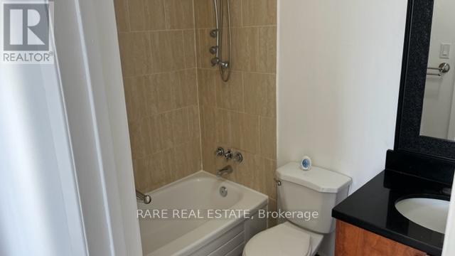 Building Photo - 1434 Queen St E