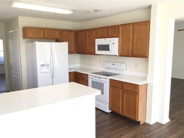 Foto del edificio - 1004 Ashland Ct