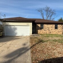 Building Photo - 3309 W Riverside St