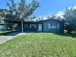 Building Photo - 9433 Sibbald Rd