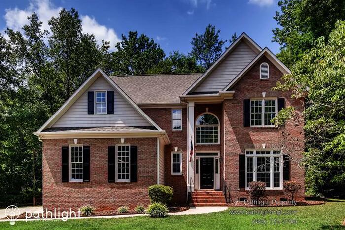 Primary Photo - 6000 Hunter Lane, Matthews, NC, 28104