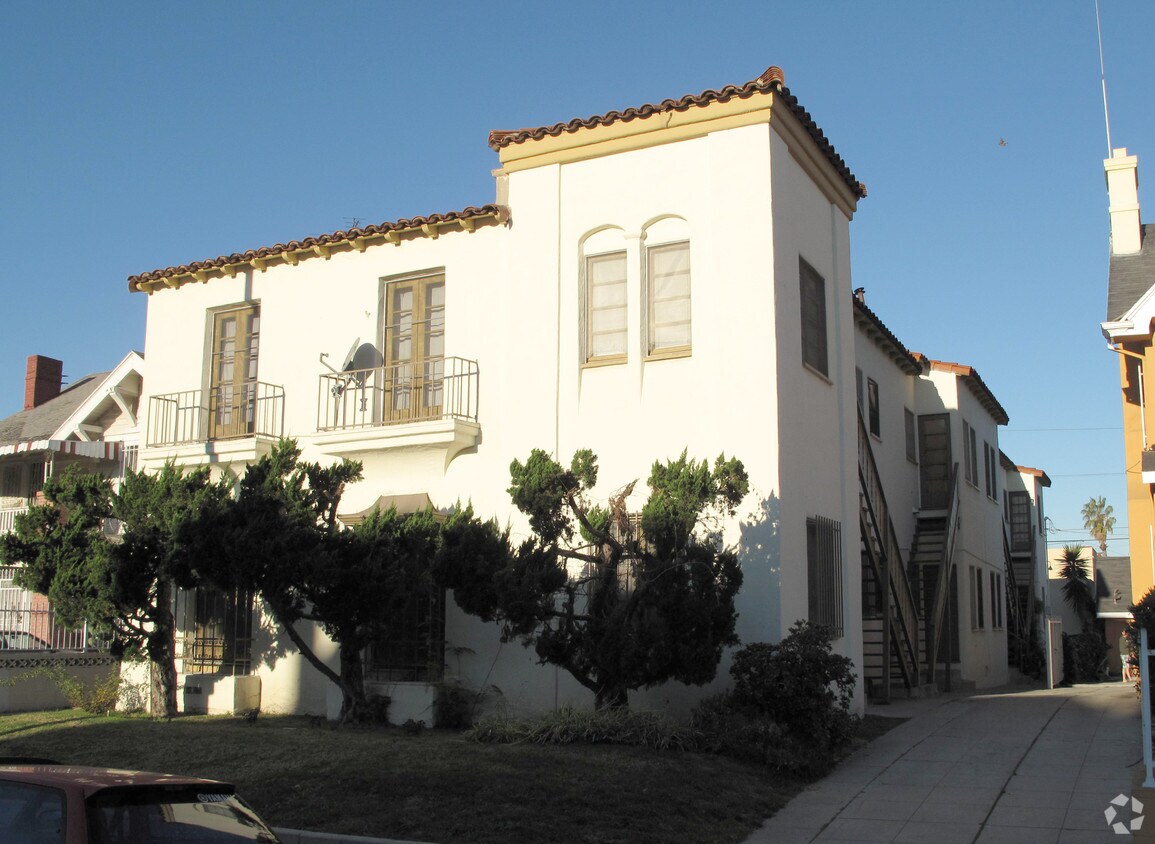 Building Photo - 737 Crenshaw Blvd
