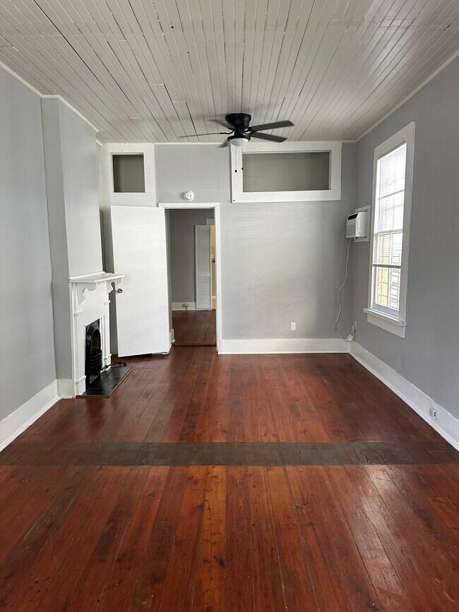 Building Photo - 7326 Freret St