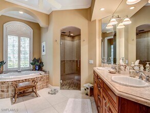 Building Photo - 605 6th Ave N