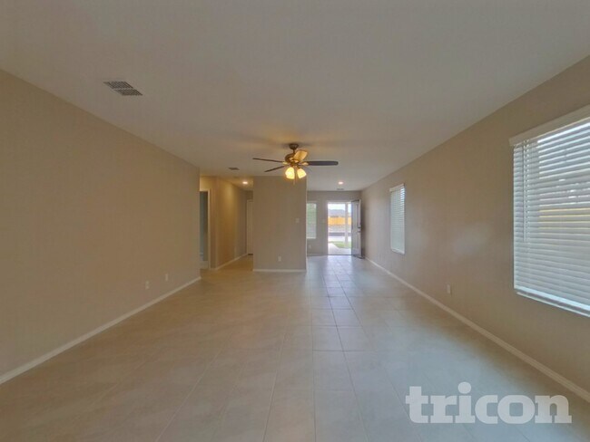 Foto del edificio - 1318 Canyon Wren Dr