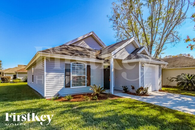 Building Photo - 2956 Centerwood Dr N