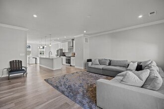 Building Photo - 409 Asuza St