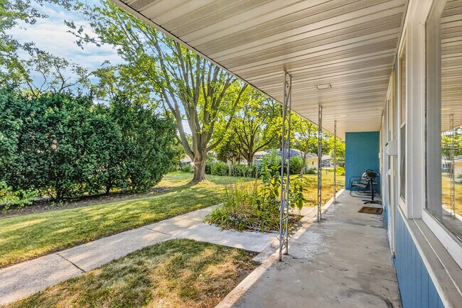 Foto del edificio - 4805 Camden Rd